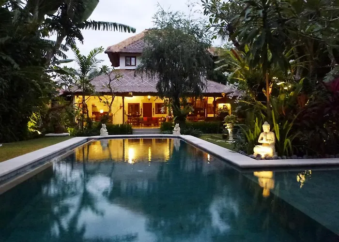 Villa Poppy Seminyak 